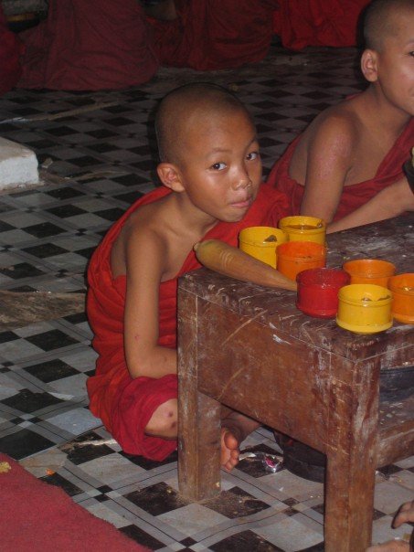 youngmonkeatingburma